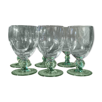 6 water glasses