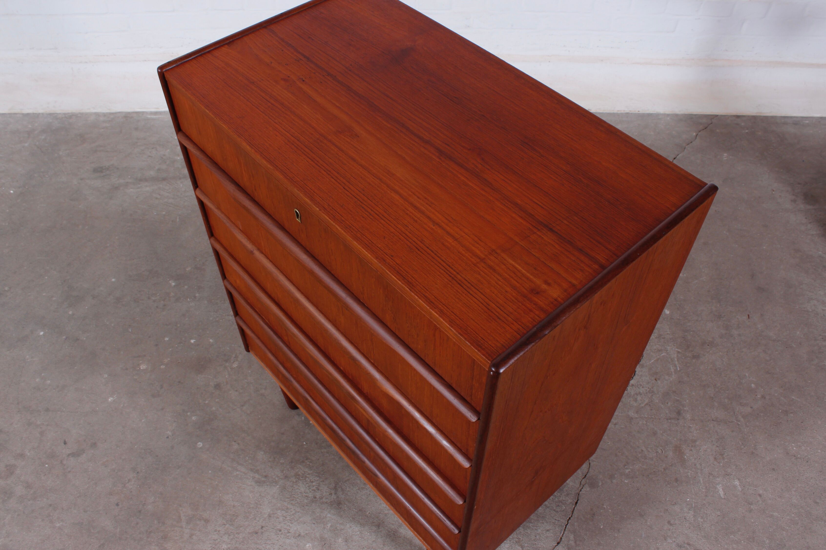 Commode en teck danois