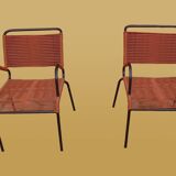 Paire de fauteuils scoubidou vintages.