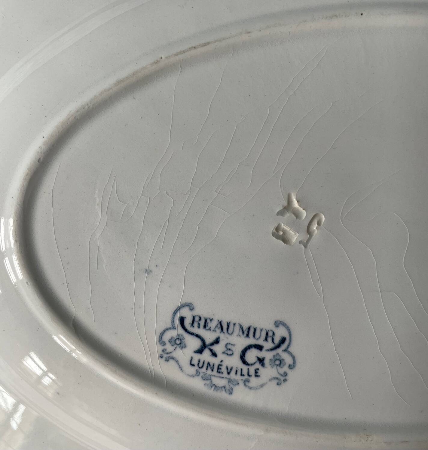 Oval dish 1900 “Réaumur” earthenware from Lunéville