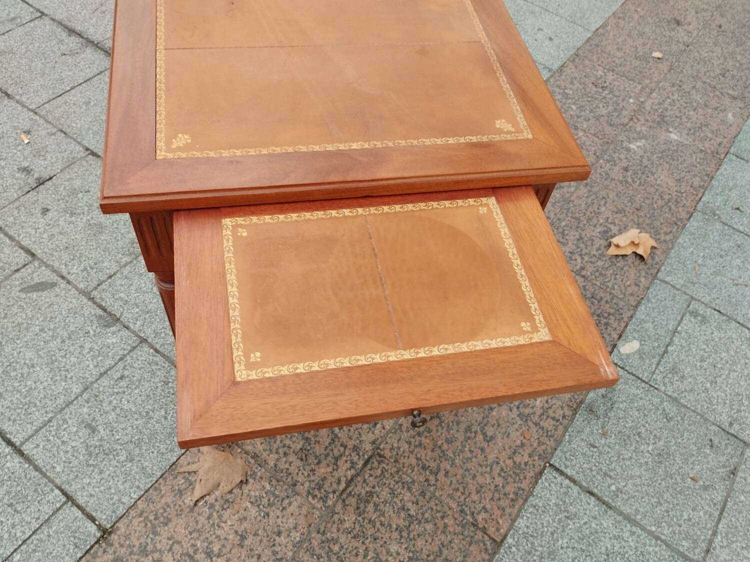 Antique flat desk in Louis XVI style