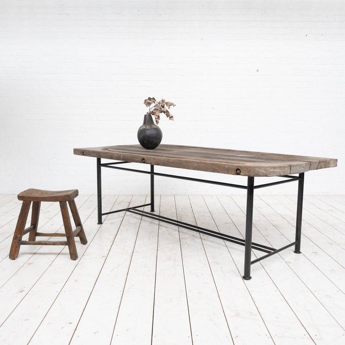 Table à manger primitive, France, début du 20e siècle