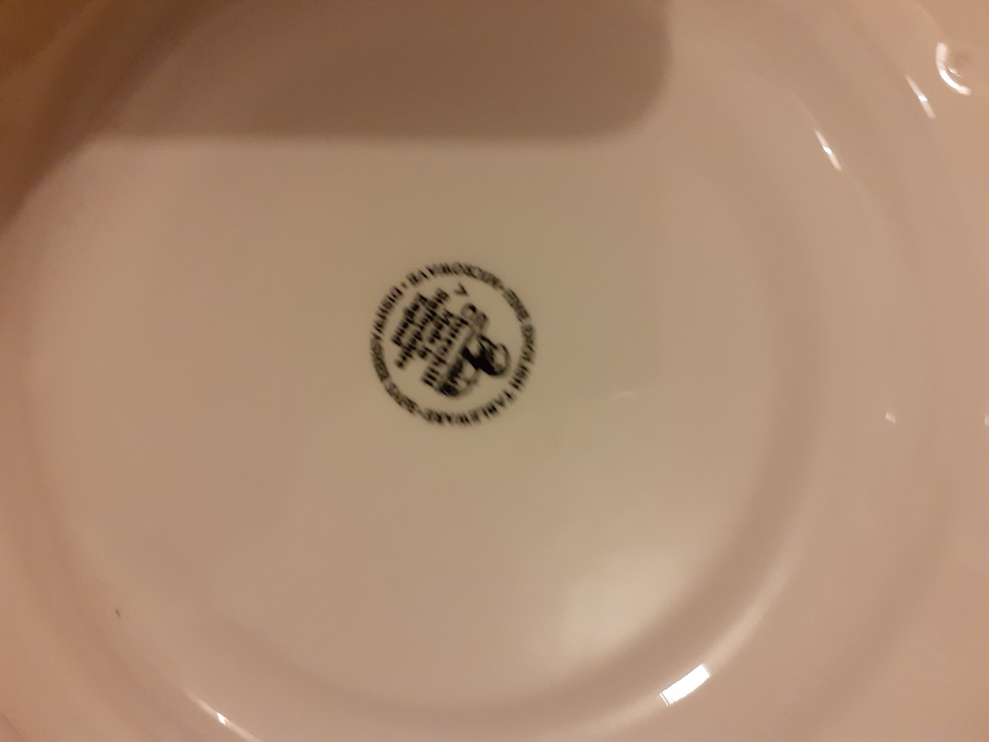 Set of four plates with retro dessert "raisin"