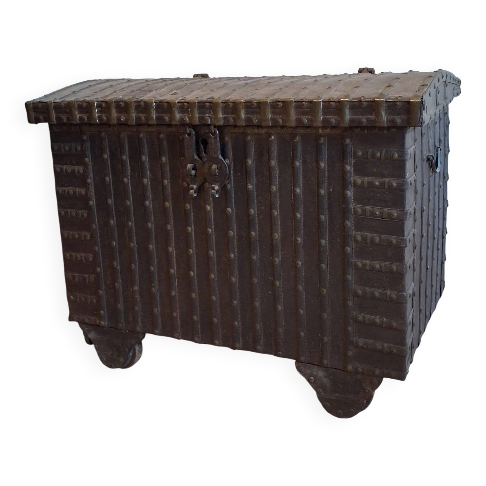 Authentic Pitara Chest from Rajasthan in Wood and Wrought Iron – 19th Century