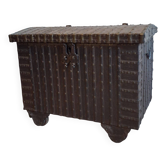 Authentic Pitara Chest from Rajasthan in Wood and Wrought Iron – 19th Century