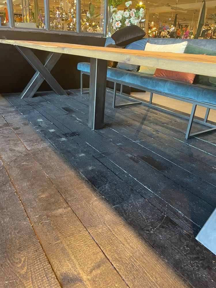 Table 350 x 100 cm chene and metal legs