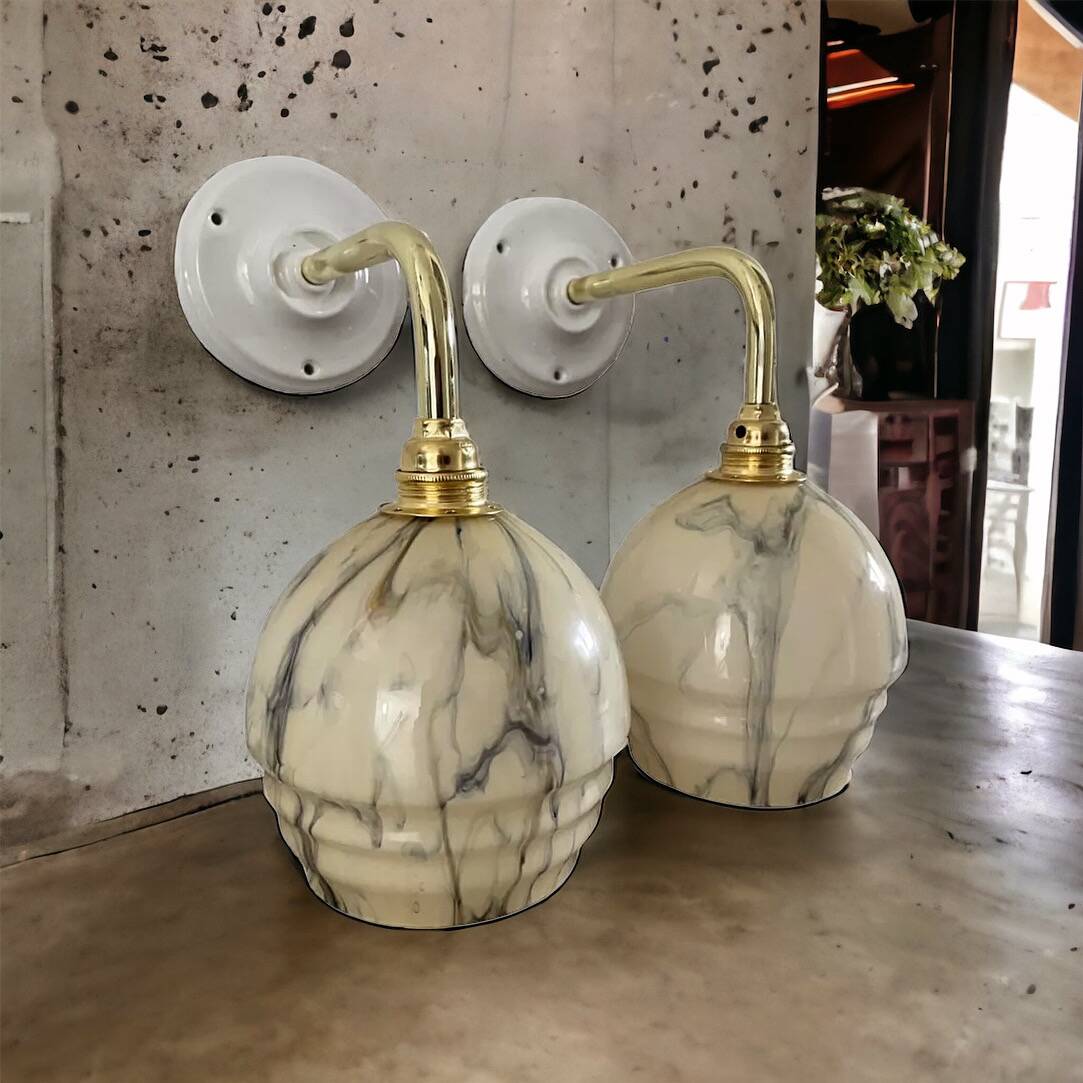 Pair of Art Deco wall lights in marbled opaline