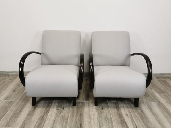 Fauteuils restaurés par Jindrich Halabala