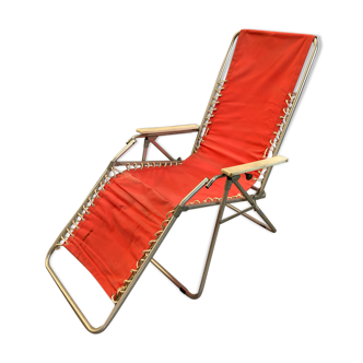 Transat vintage metal lounge chair and red fabric