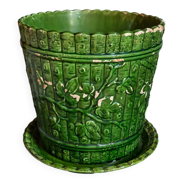 Pot de fleur et soucoupe en barbotine de G. De Bruyn XIX ème