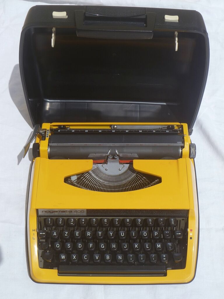 Nogamatic 400 typewriter