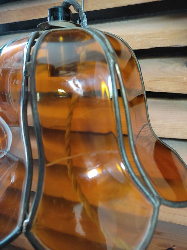 Applique vitraux plastique ambre fleur