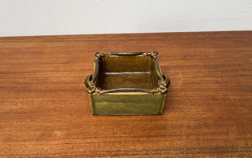 Mid-century German studio pottery bowl by Erika Pierny, 1960s.