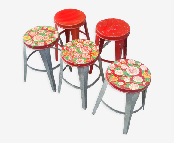 Série de 5 tabourets en acier galvanisé vers 1960