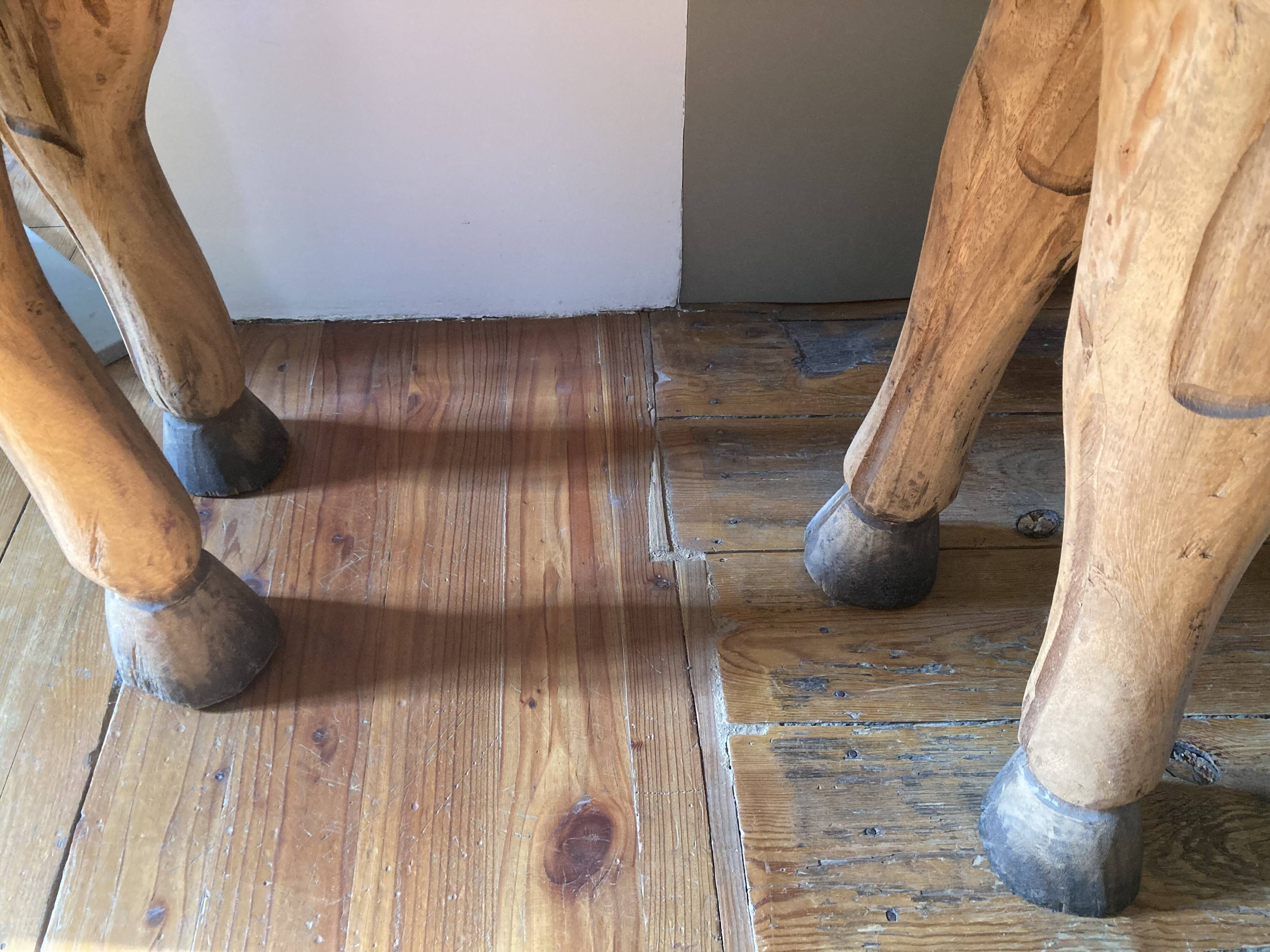 Cheval indien en bois