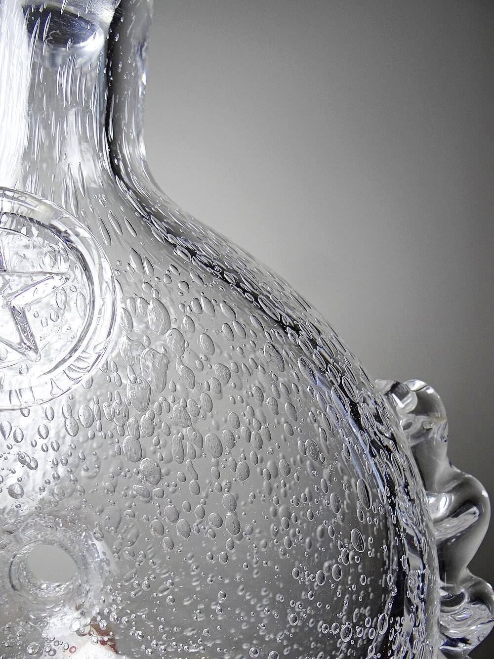Cognac carafe Daum France Lorraine cross in bubbled crystal, 1960s-70s.