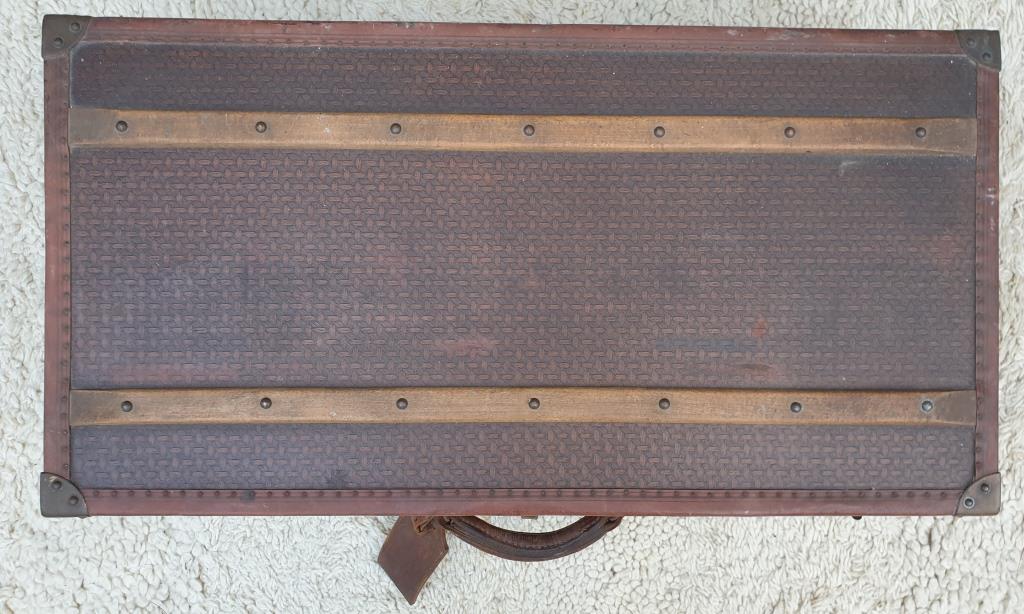 Trunk suitcase 1920 canvas coated cannage pattern