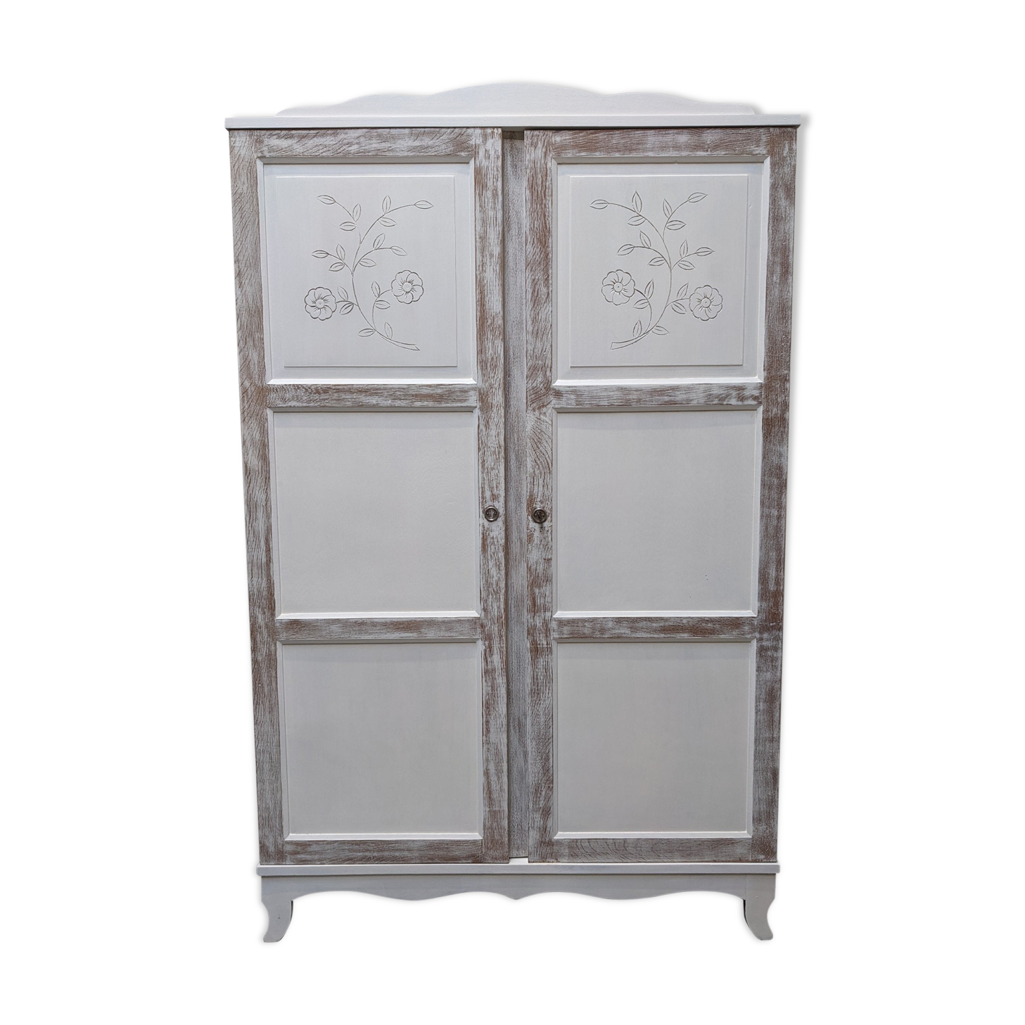 Parisian wardrobe, engraved wardrobe