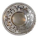 Openwork silver metal cut