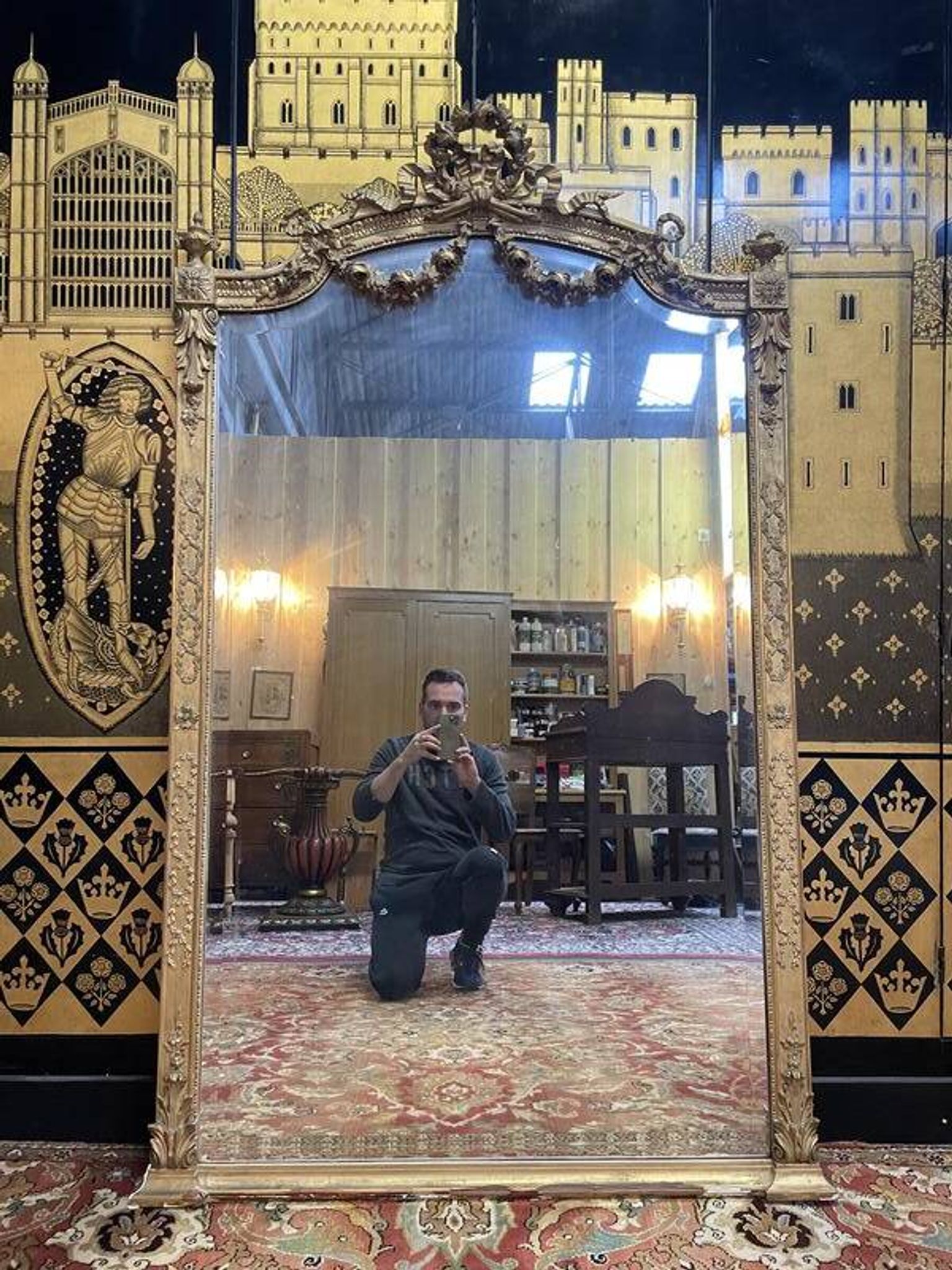 Louis XVI style mirror in gilded wood