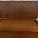 Weekly chest of drawers with secret shelf and its 7 drawers, made in the old-fashioned way from solid wood with knob