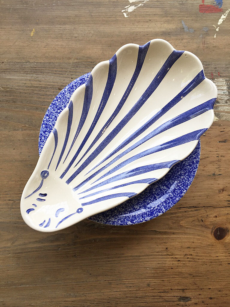 "Seashell" ceramic ravier