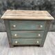 Commode en bois patinée