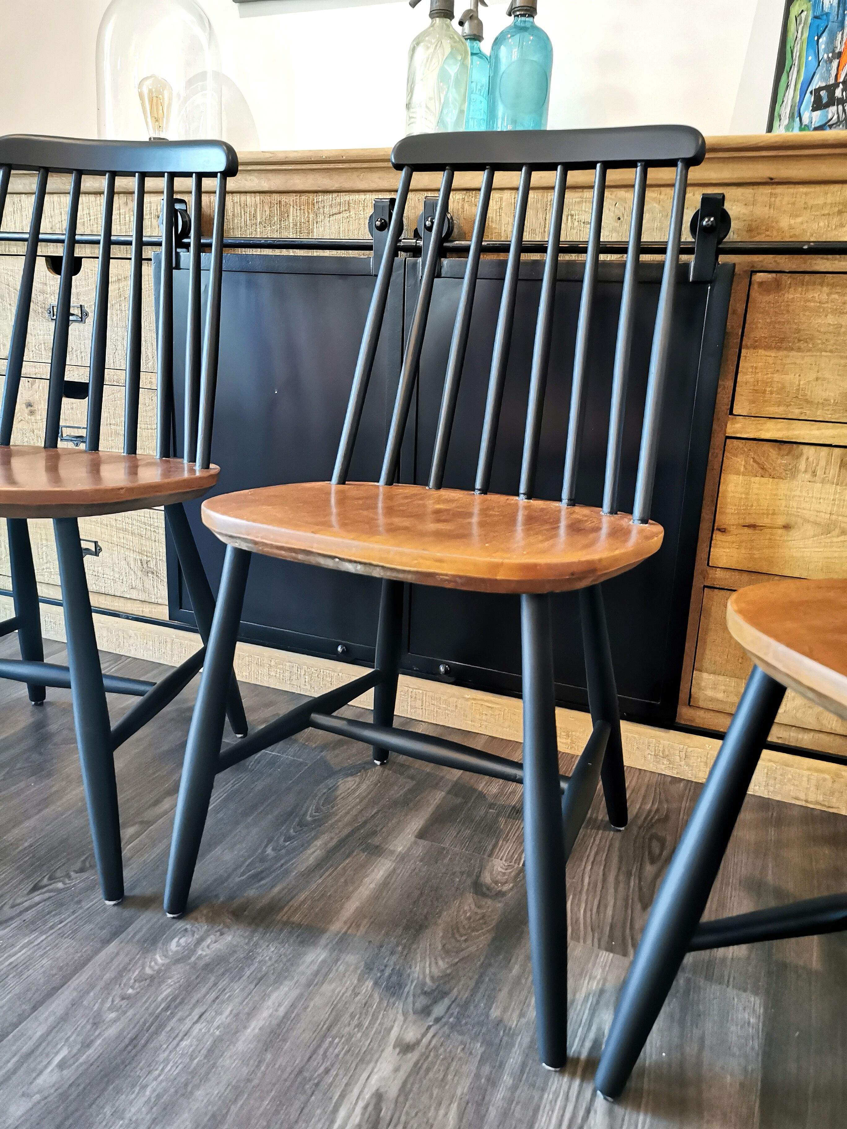 Series of 4 Scandinavian chairs