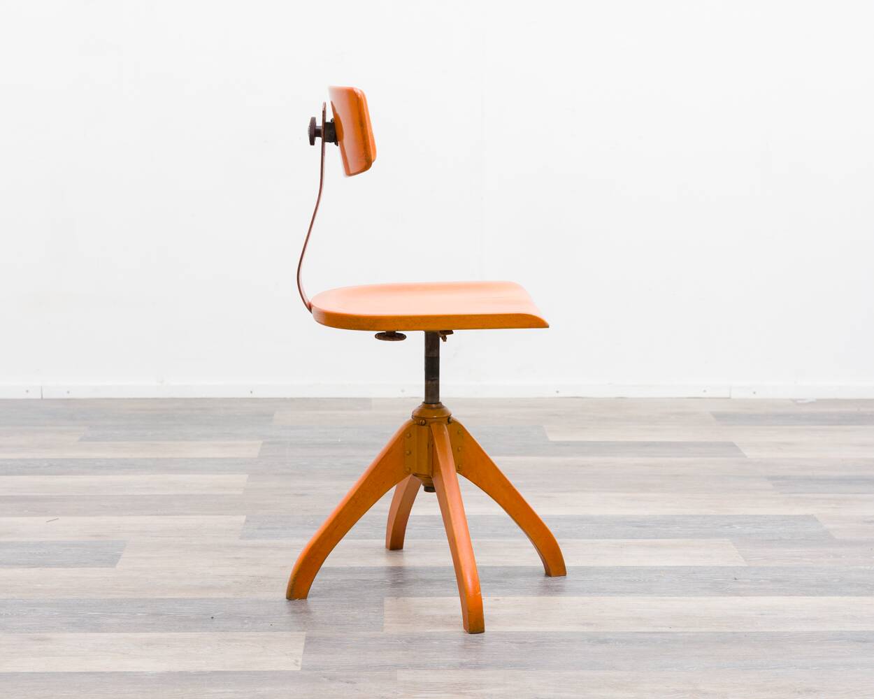 Office chair/architect's chair with industrial design,