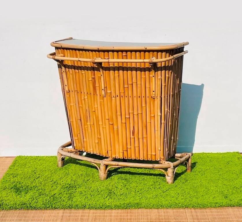 Bamboo Tiki Bar ~ Vintage 50s ~ Counter