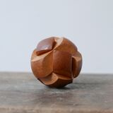 Objet géométrique de bureau de puzzle en bois du milieu du siècle
