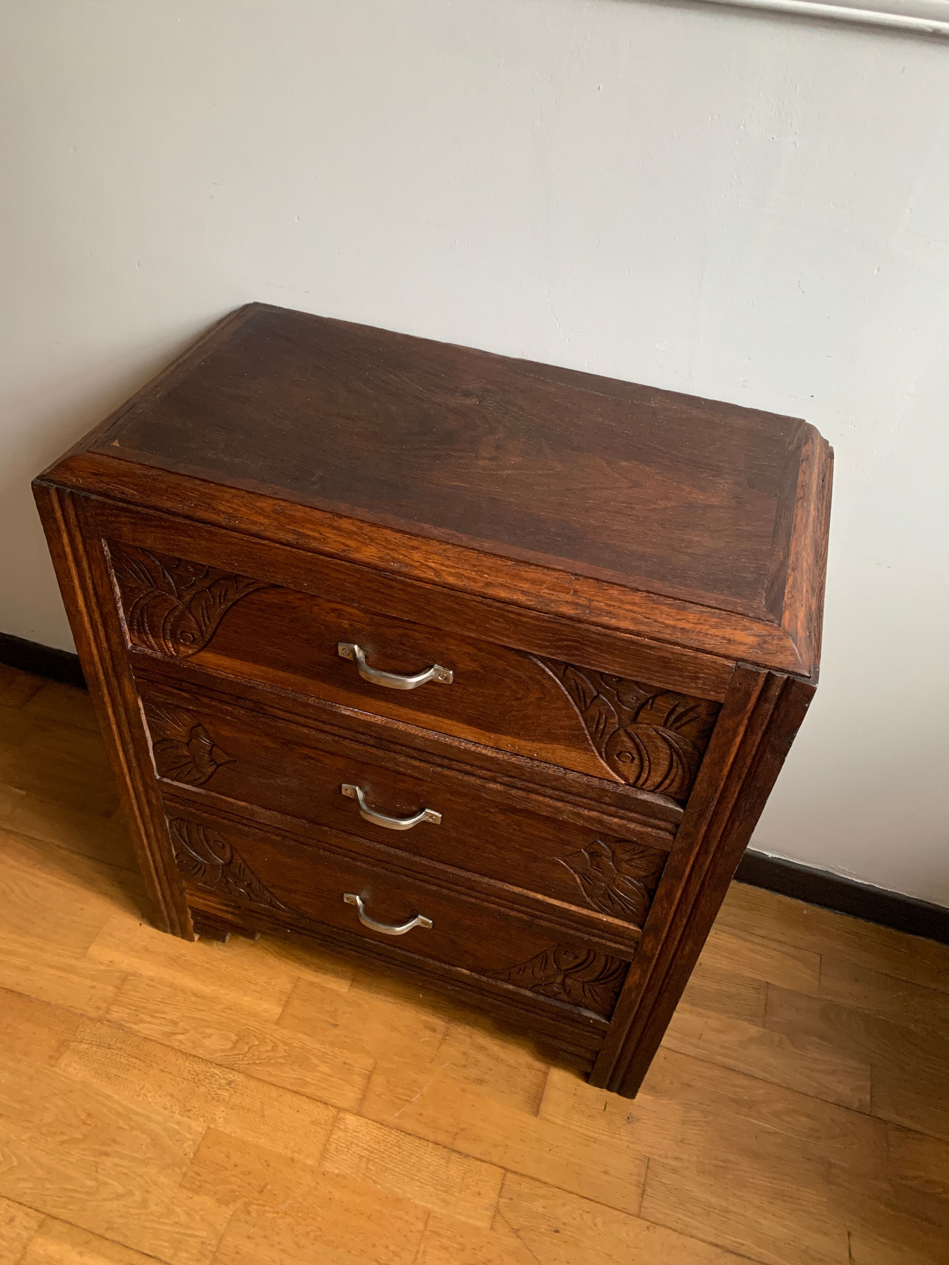 Art Deco chest of drawers