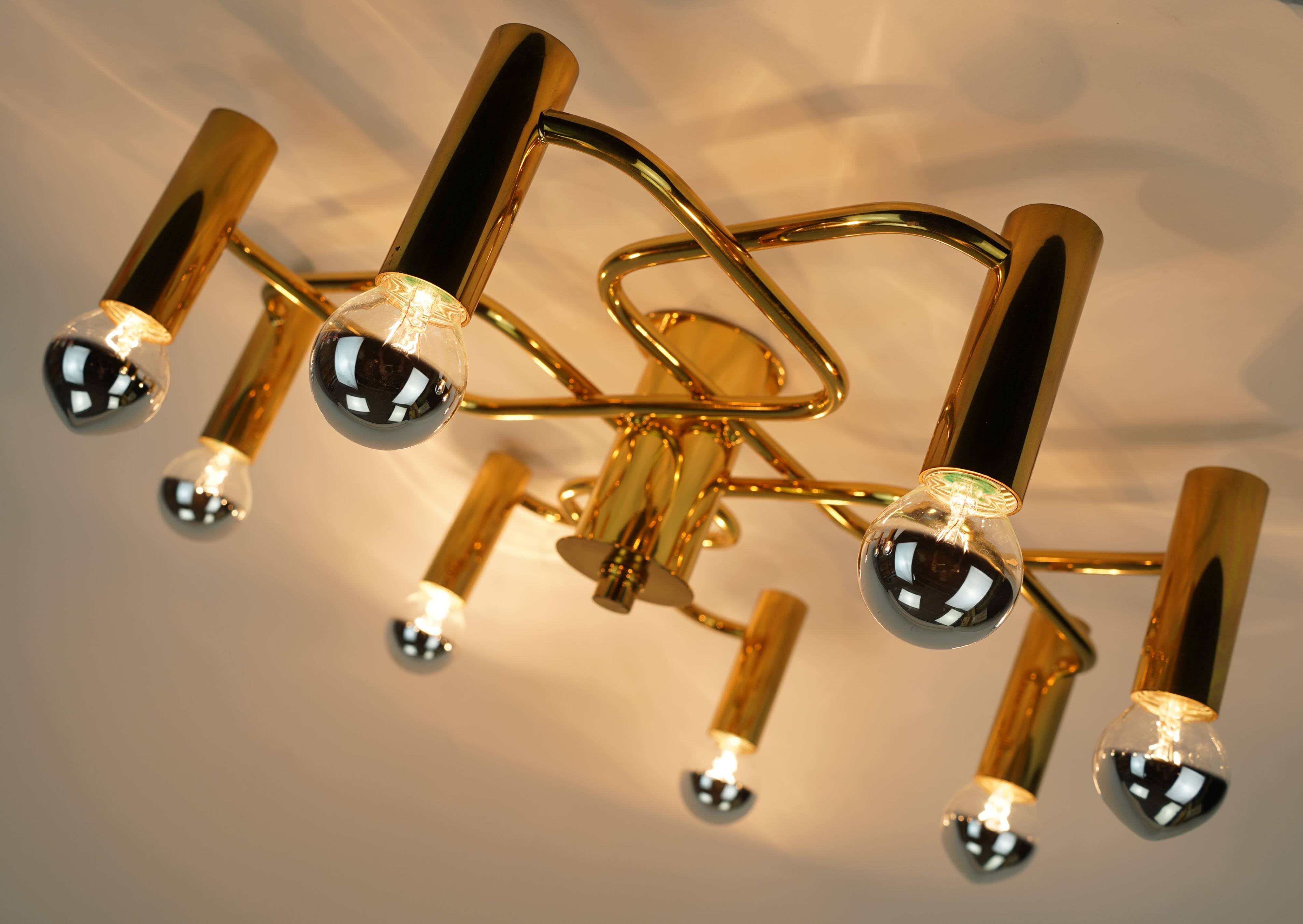 large 1970s sputnik brass CEILING LAMP 8-light ceiling fixture