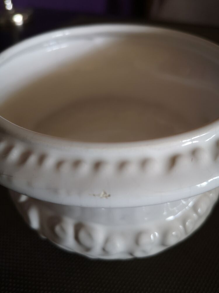 White enamelled Medici cup 1960/1970