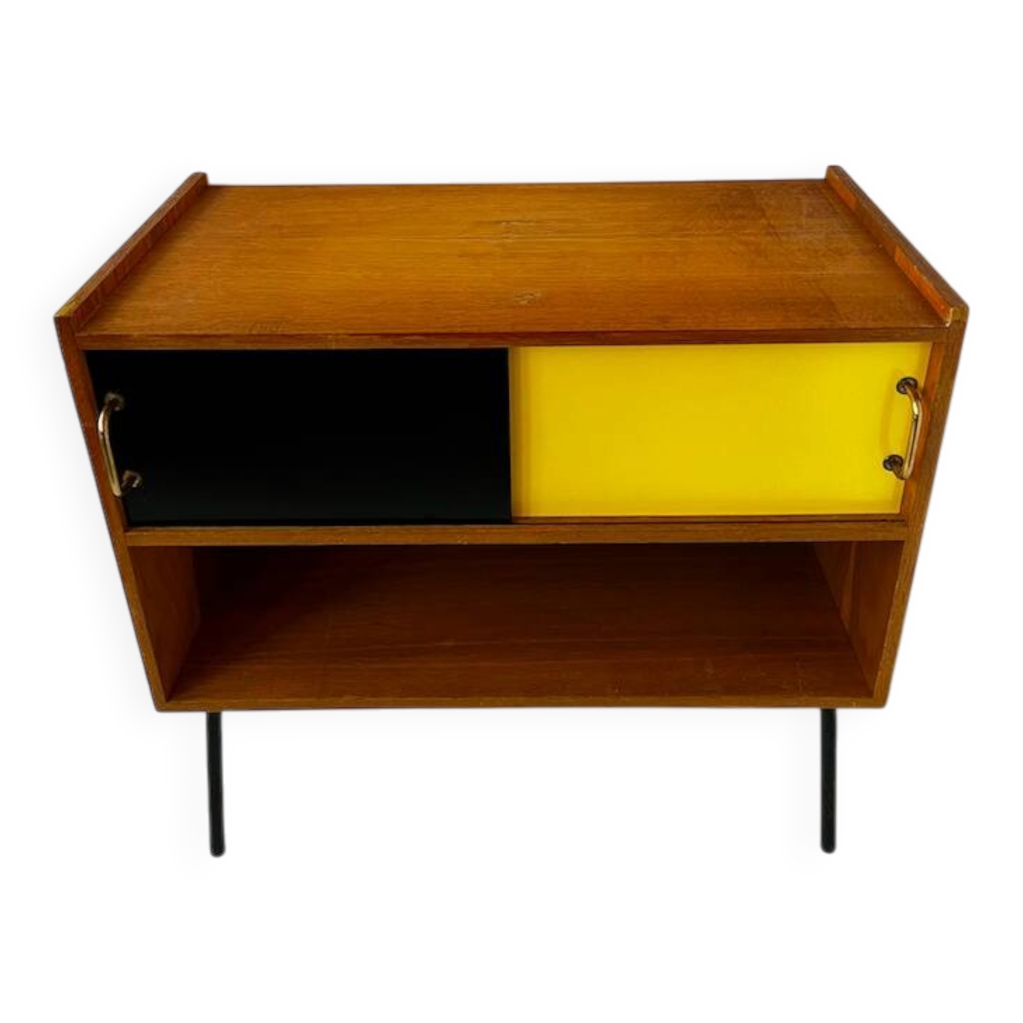 Light wood buffet from the 1950s.