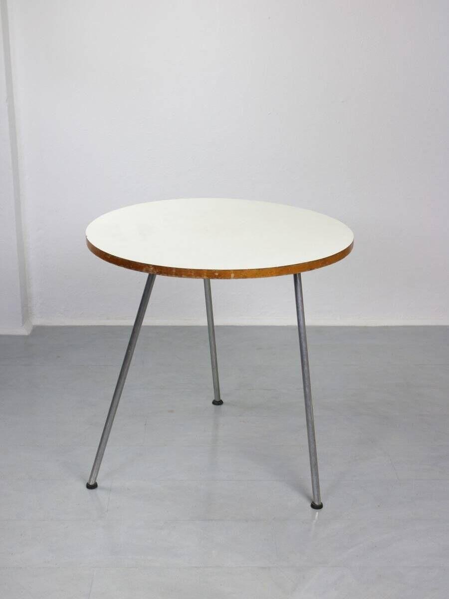 Mid-century Vertigo table