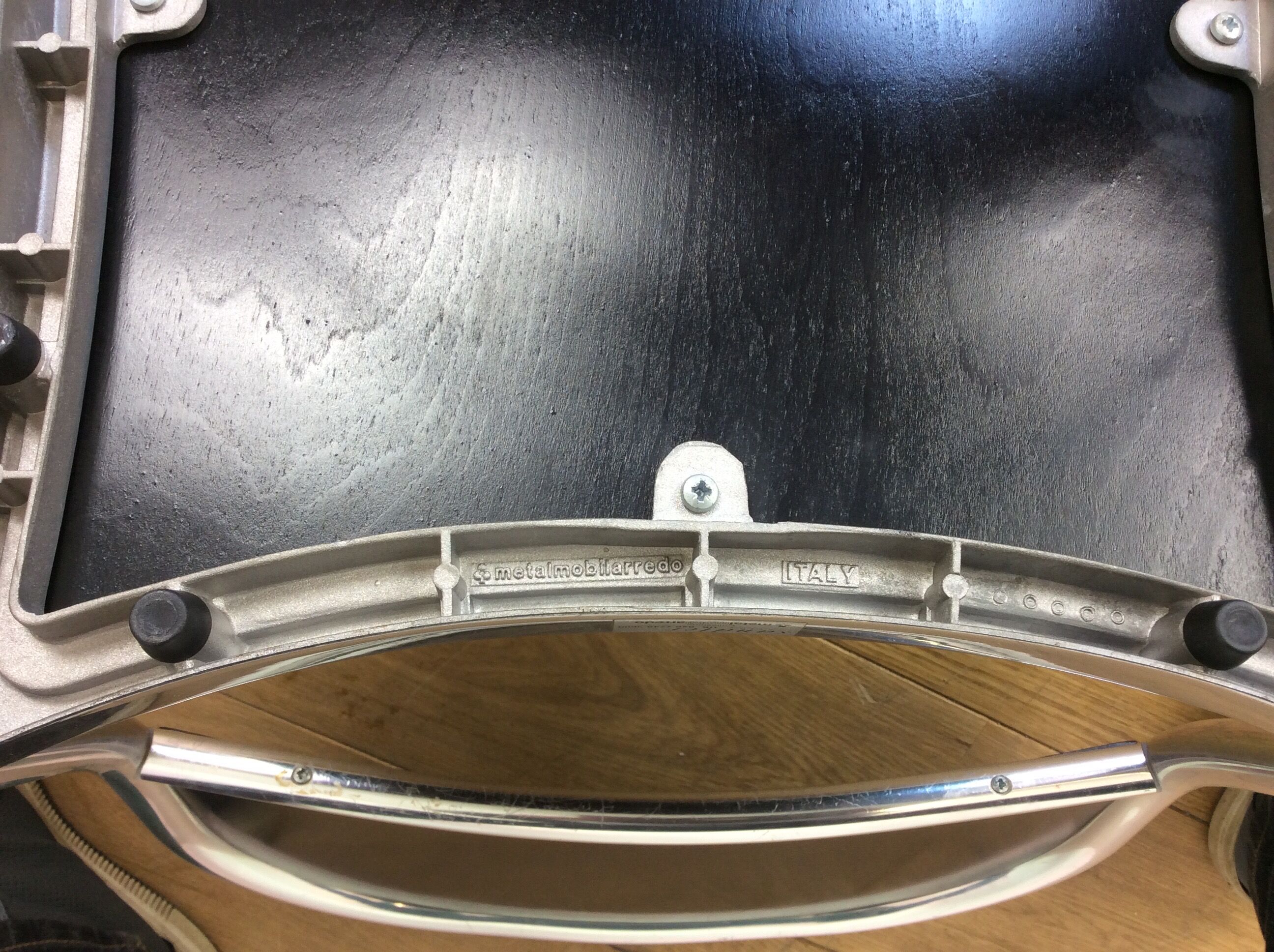 Table et chaises de milieu de siècle