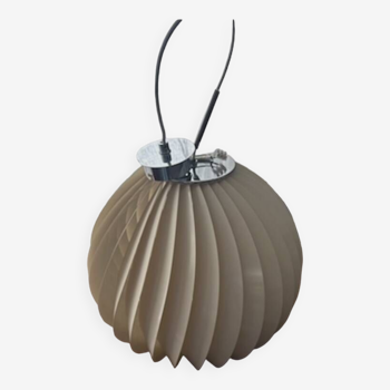 Scandinavian vintage pendant light from the 70s