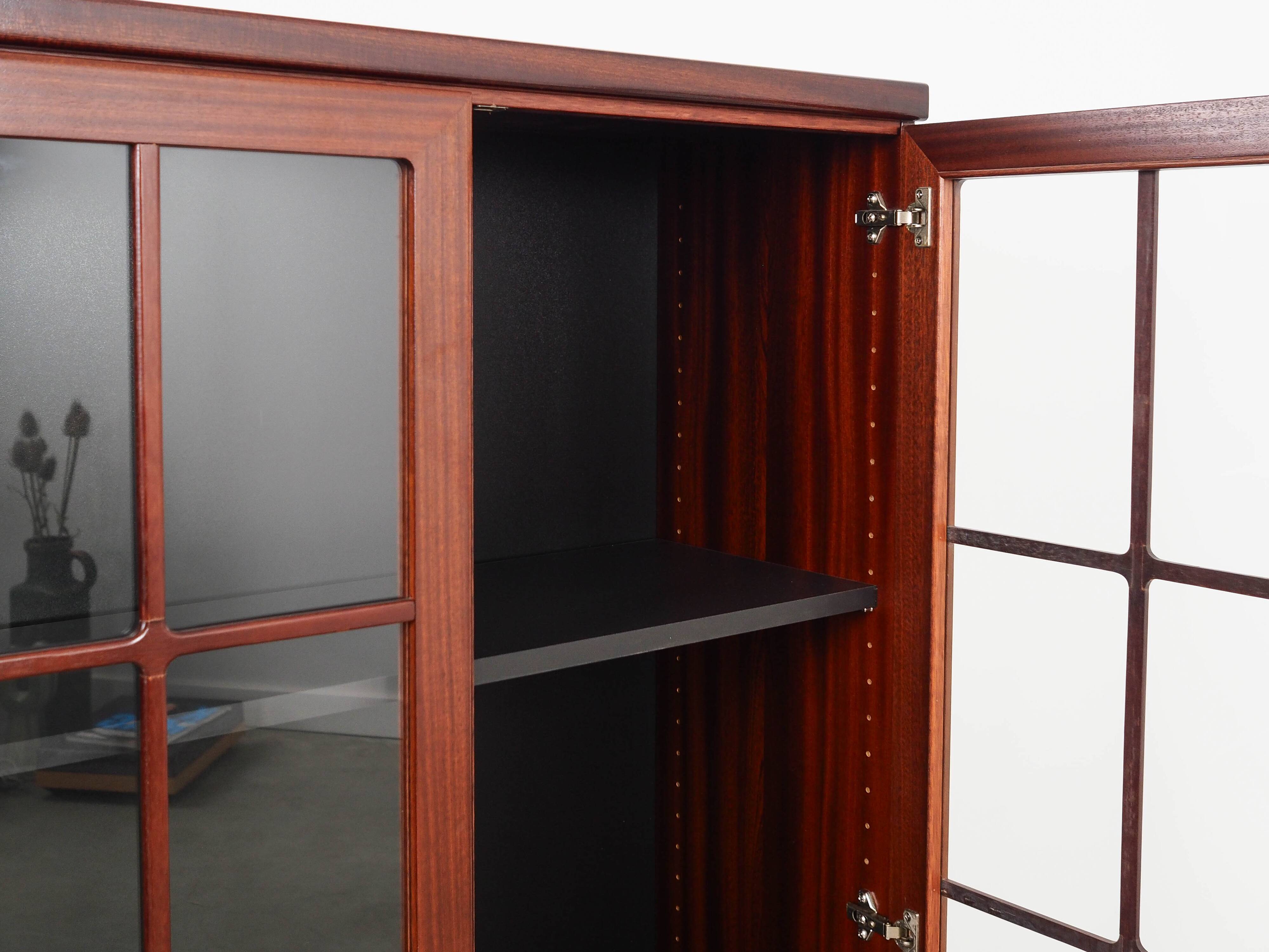 Vitrine en acajou, design danois, années 1970, fabriquée au Danemark