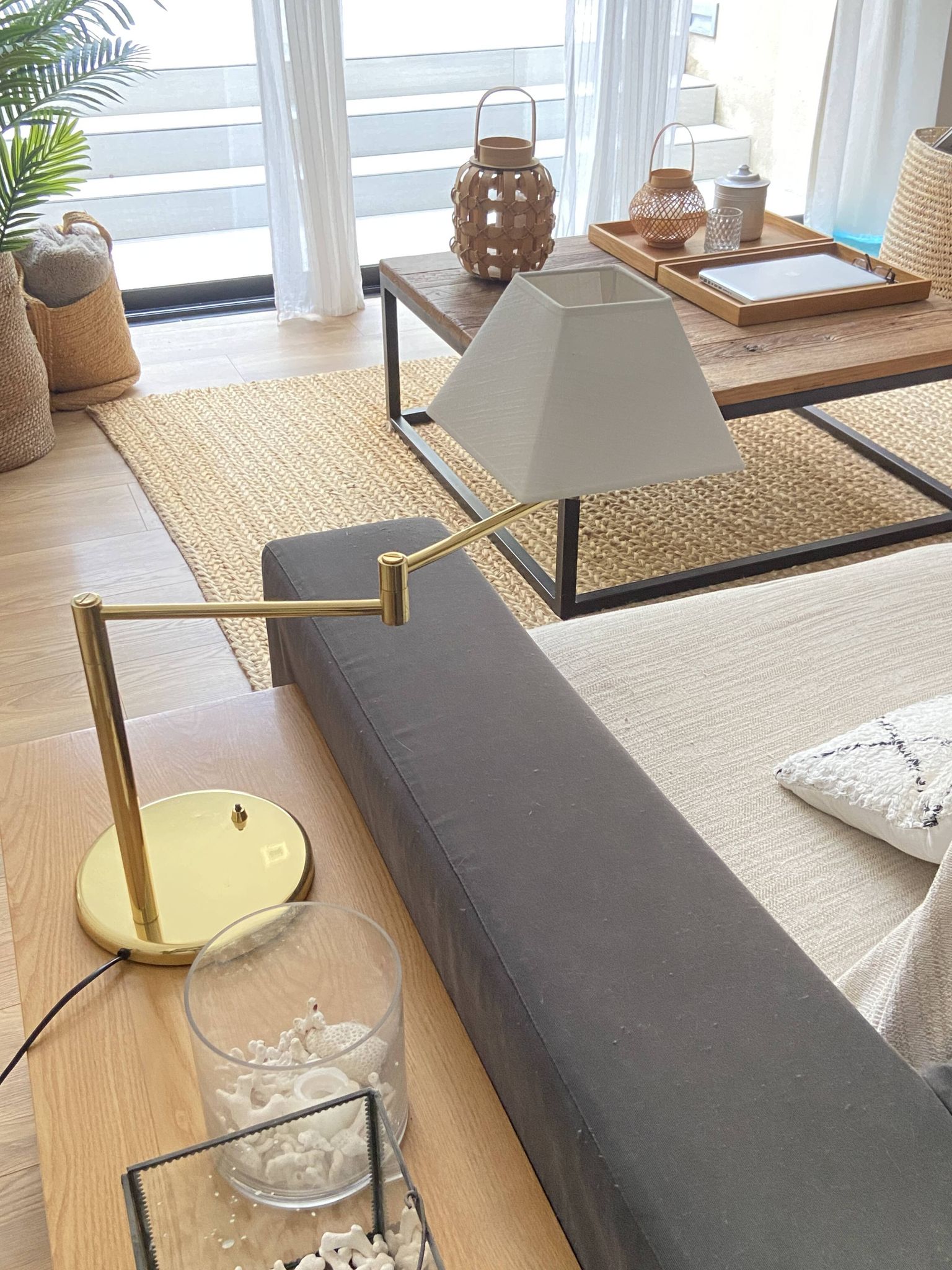 Vibia Swing table lamp