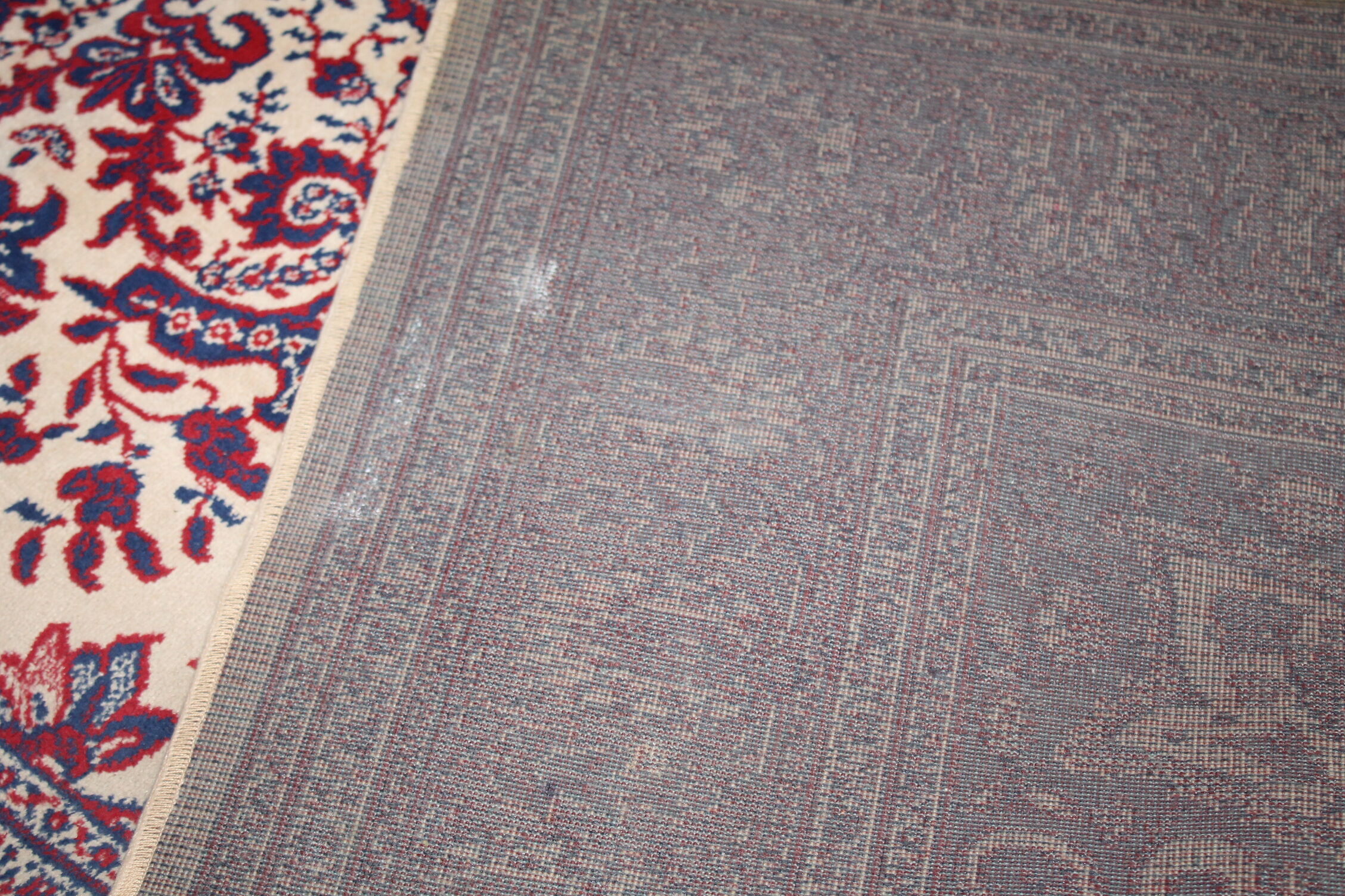 Persian rug 197 x 138