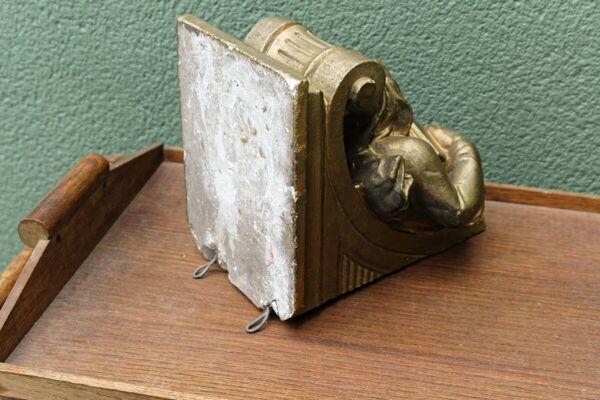 Console murale en plâtre, grotesque, 19ème siècle