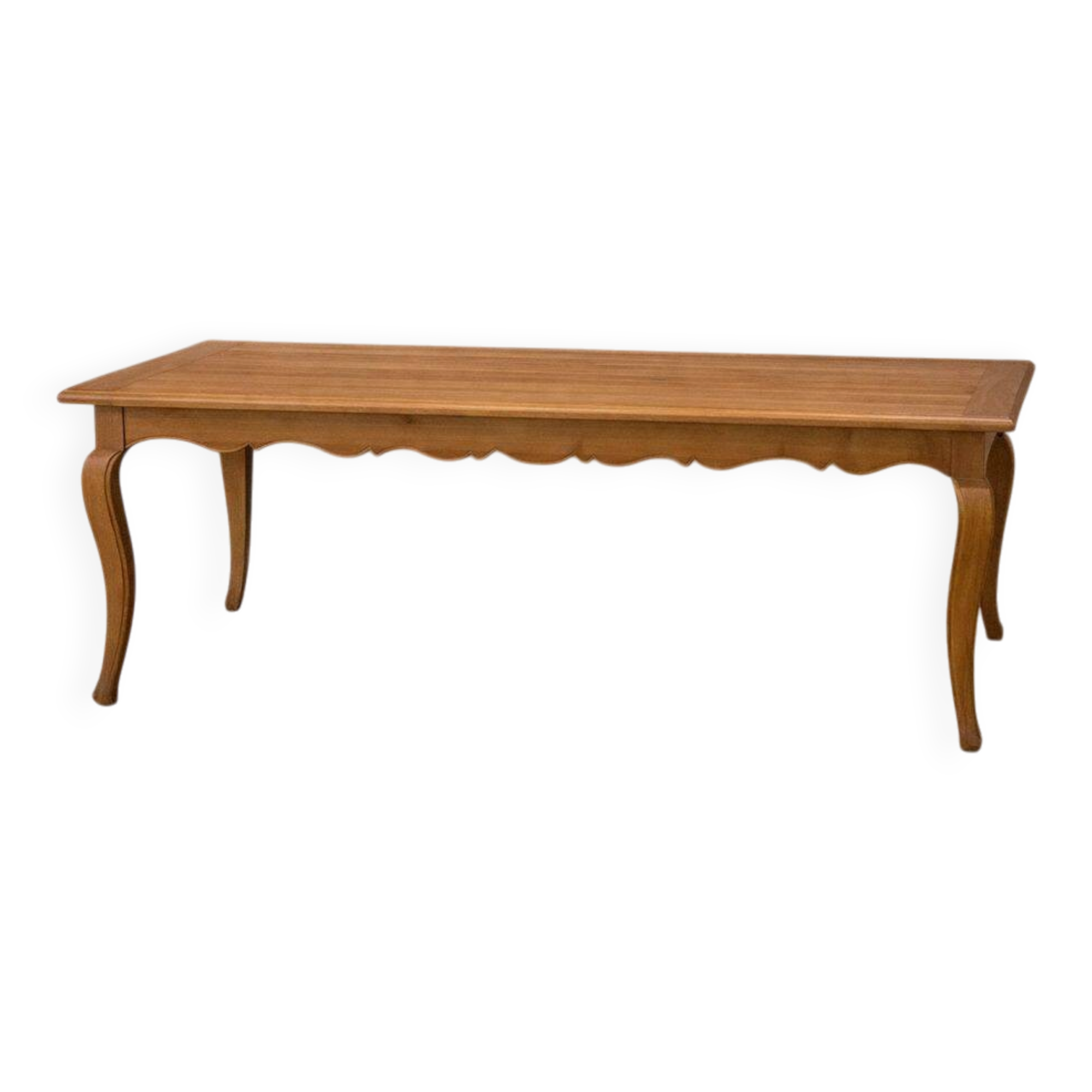 Wooden dining table with curved legs – authentic charm