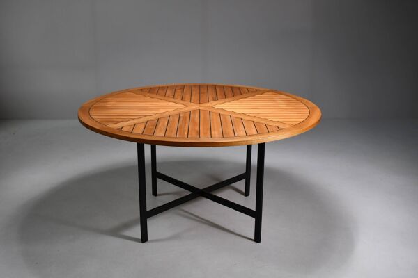 Table à manger ronde par Olle Pira. Années 1970, Suède.