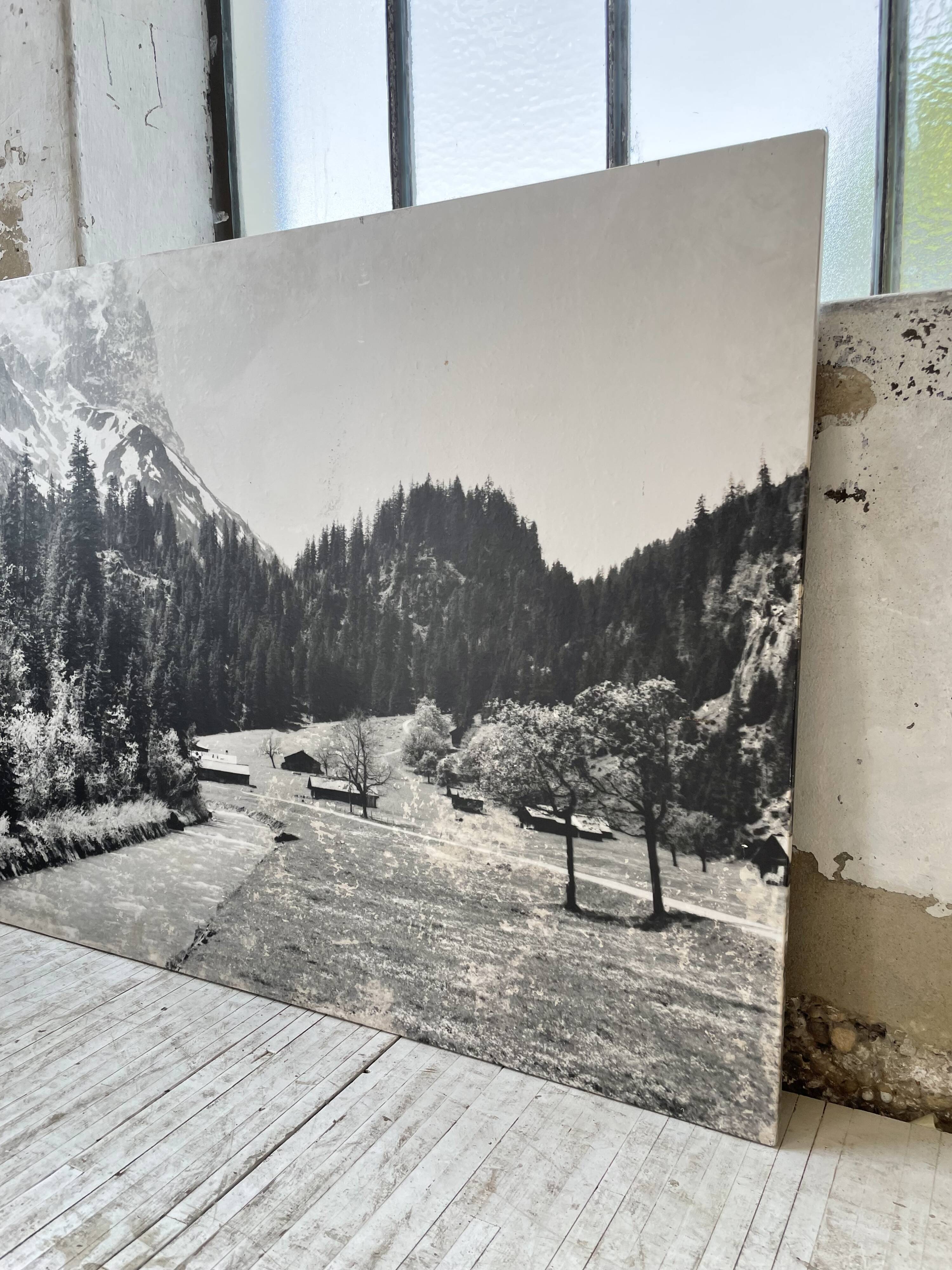 Old XXL black and white mountain photography