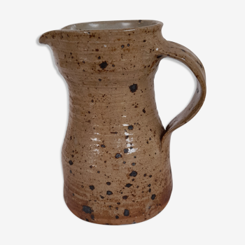 Salt sandstone pitcher