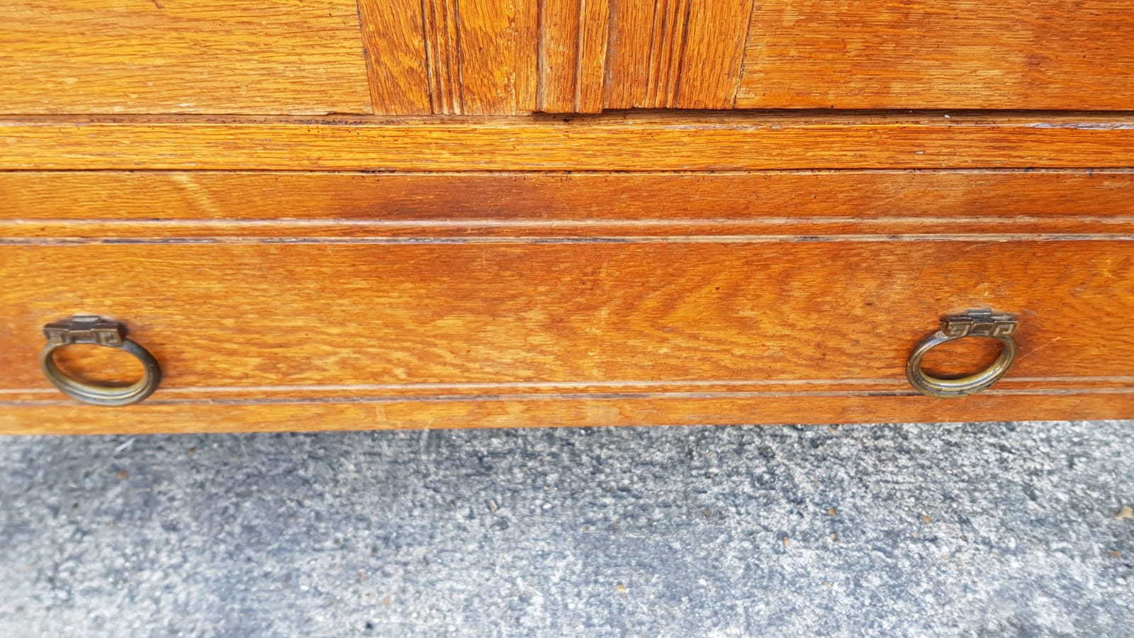 Armoire ancienne en chêne