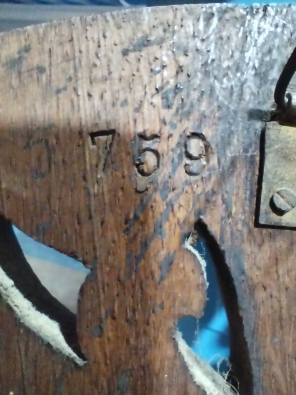 Old barometer and thermometer from the 1930s in carved wood. Signed on the back EH PARIS.