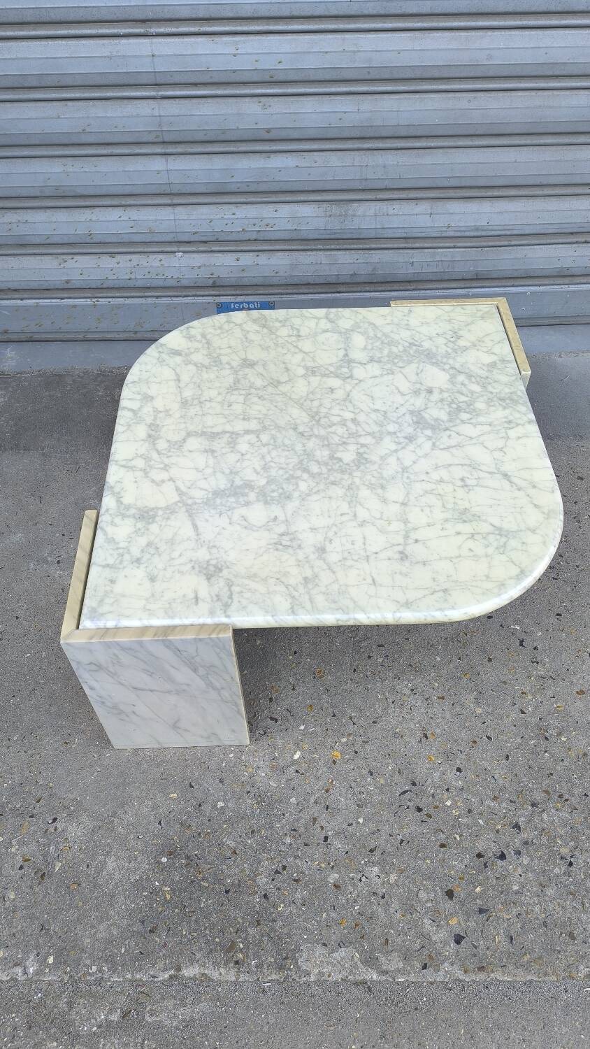 Italian eye coffee table in onyx marble, 1970