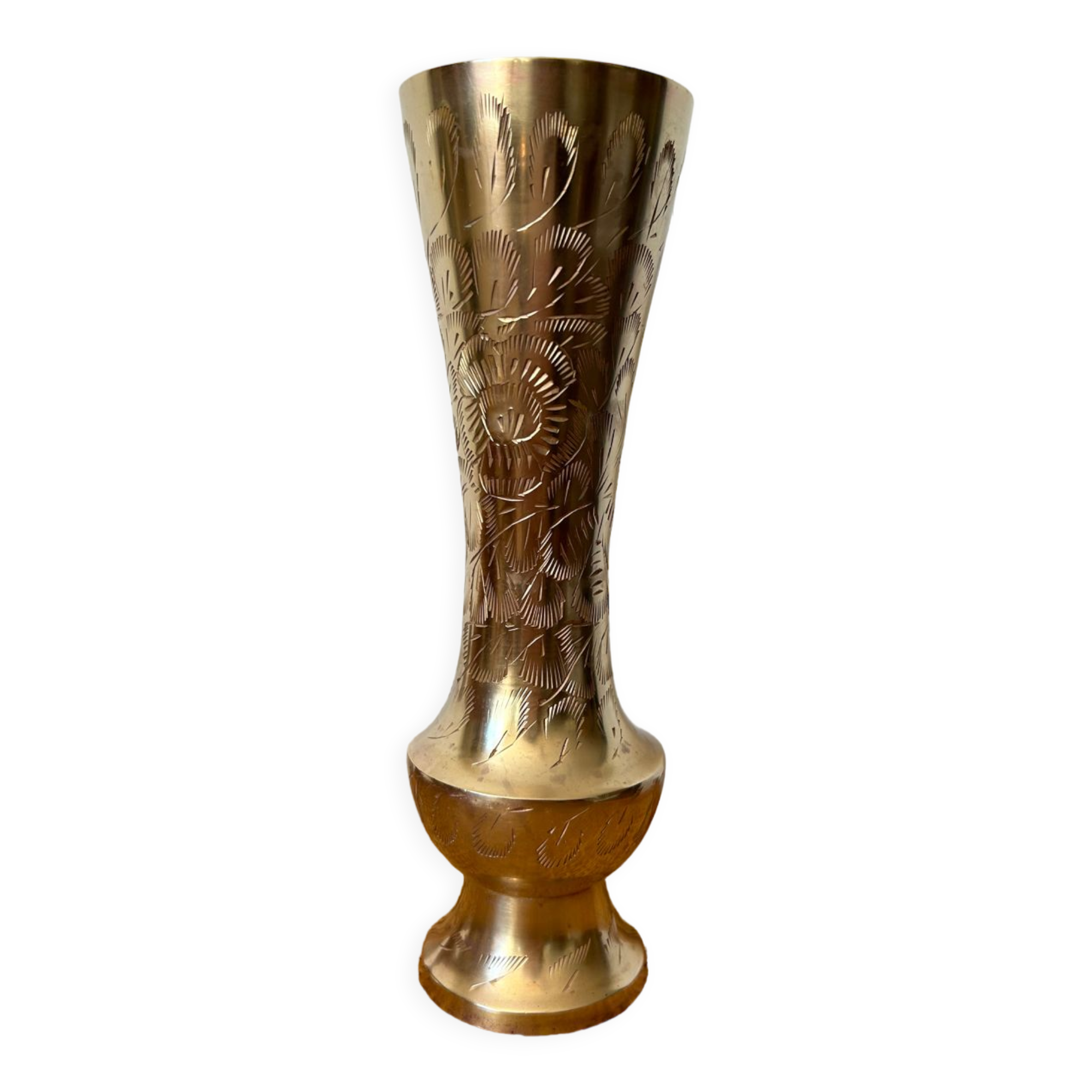 Vase en laiton doré gravé Indien